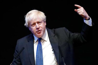 UK PM Boris Johnson Plans New Fast-track Visa Route to Attract World's Top Scientists Post Brexit