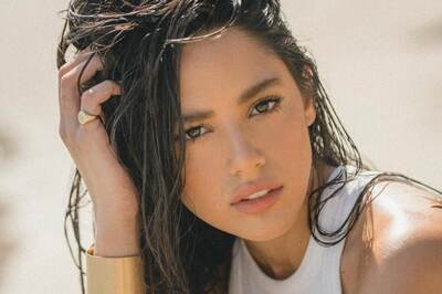 US Instagram Model Booted Off Plane after Vibrator Buzzing In Her Suitcase Causes Commotion