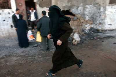 Woman Puts Out Fire With Abaya, Saves Indian Driver's life in UAE