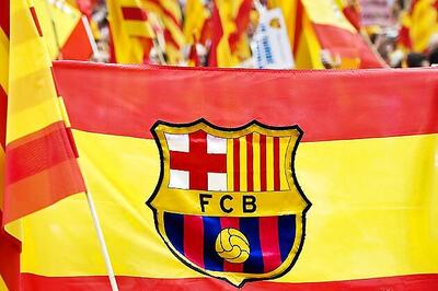 Barcelona reject criticism after failed bid for centre back