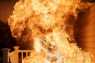 5 Charred to Death After Car Catches Fire in UP, Occupants Trapped Inside Due to Central Lock System