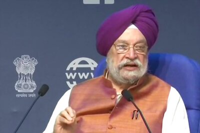 As 6 States Differ, Aviation Minister Says No Need to Quarantine Flyers With Green Status on Aarogya Setu