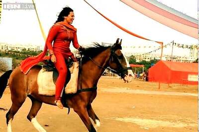 Snapshot: Sonakshi Sinha takes a break from shooting 'Tevar' to enjoy a horse riding session