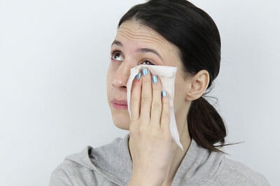 How to Apply Makeup Like Barbie