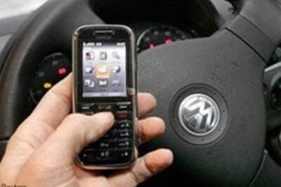 Lalu's e-ticket to fame: Railways on mobile