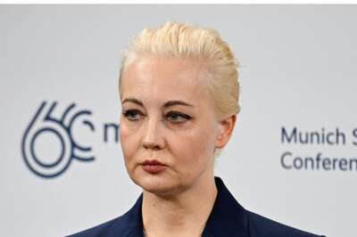 EU Vows to Hold Putin Accountable at Navalny Widow Meeting