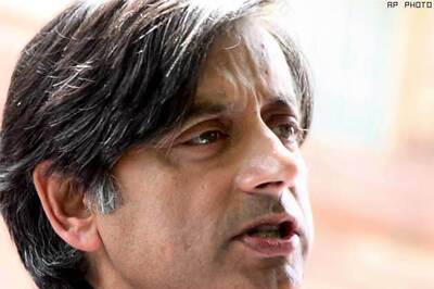 Sunanda death probe: SIT quizzes Shashi Tharoor for second time on Thursday