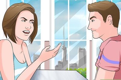 How to Get a Female Friend to Make the First Move
