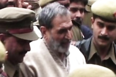 Delhi HC refuses interim relief to Sajjan Kumar
