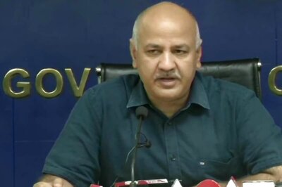 Covid-hit Delhi Deputy CM Manish Sisodia Diagnosed with Dengue, Blood Platelet Count Drops