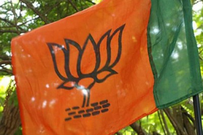 BJP Workers Protest in Kolkata Against Removal of Leader from Party Post
