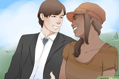 How to Ask a Cute Stranger Out