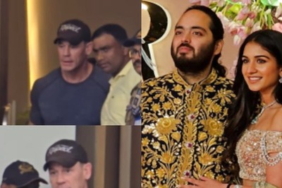 John Cena Waves at Paparazzi as He Reaches Mumbai For Anant Ambani's Wedding; Video Goes Viral