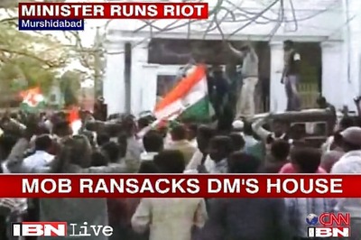 WB: FIR against Minister for attack on DM's home