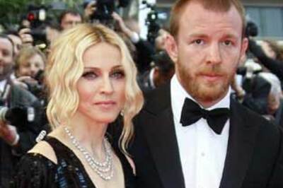 Madonna and Guy's nude painting up for auction