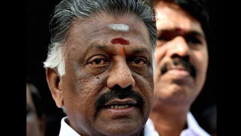 Asked Apollo to Airlift Jayalalithaa to US, But They Assured Amma Will be Fine, Claims Panneerselvam