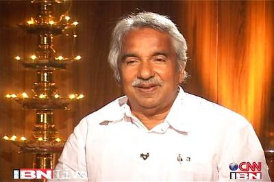 Fight has narrowed between Congress and BJP, says Oommen Chandy