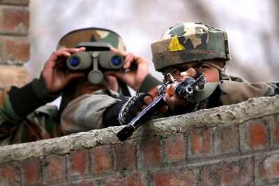 Two Policemen Injured During Search Operation in Kashmir's Bandipora District