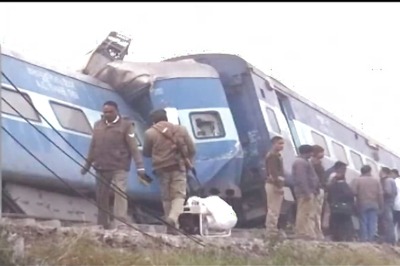 Aurangabad-Hyderabad Passenger Train Derails, One Injured