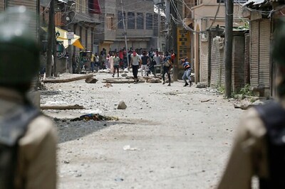 Kashmir on the Edge as Death Toll Rises to 19 in Clashes Over Wani's Death