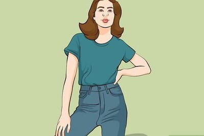 How to Dress for a Babysitting Job