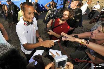 Thierry Henry retires from French national team