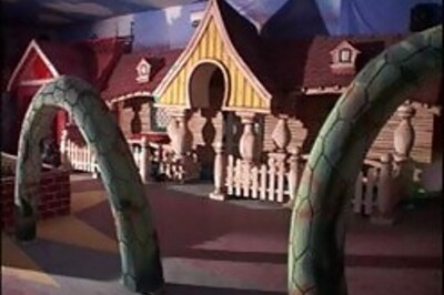 Ganesh Chaturthi: Ganesha pandals dazzle devotees