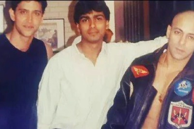 Salman Khan Goes BALD And Shirtless In Viral Photo, Poses With Hrithik Roshan; See Here