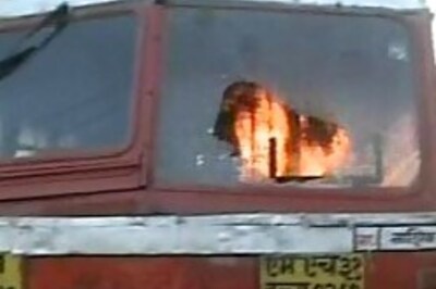 Violence across Maharashtra, 1 dead in Nashik | Many flee