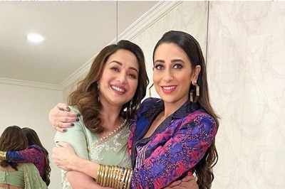 Karisma Kapoor, Madhuri Dixit Have A Mini Dil To Pagal Hai Reunion And We Wish Shah Rukh Khan Was There