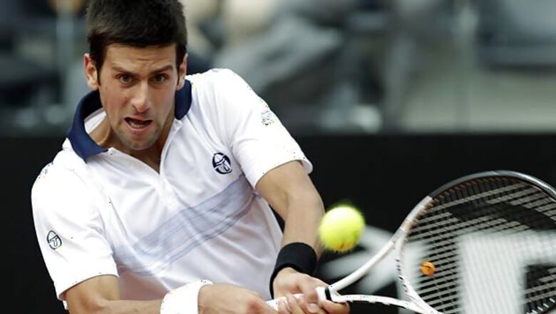 Djokovic powers into Wimbledon's last 16