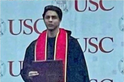 Aryan Khan Completes Film School Education, See Pic from Graduation Day
