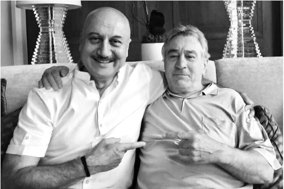 When Anupam Kher Visited Robert De Niro's Apartment in New York for This Pic