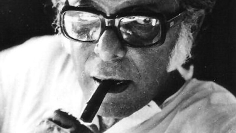 Mrinal Sen turns 90, says he has not yet retired