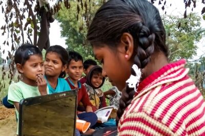 Yogi Launches Drive to Distribute Laptops, Smartphones to Uttar Pradesh Students