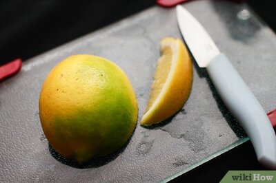 How to Make a Gold Margarita