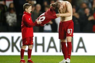 Liverpool To Not Have Child Mascots Accompaning Players as Coronavirus Fears Escalate