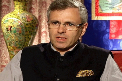 Omar Abdullah Blames Mehbooba Mufti for NIA Summons to Mirwaiz