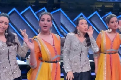 Sonali Bendre, Karisma Kapoor Have a Hum Saath Saath Hain Reunion and Tabu Had the Cutest Reaction