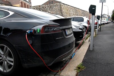 Electric Car Population Shoots Up to 100,000 Units In Norway