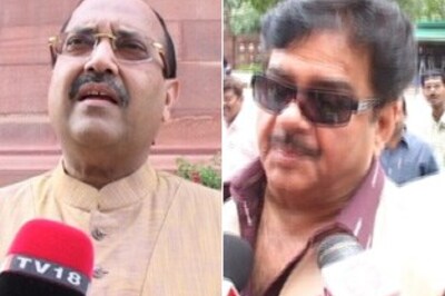 Now, SP guns for BJP's Shatrughan Sinha