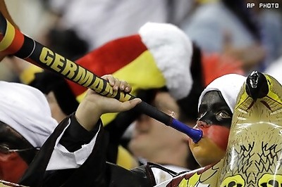 Vuvuzelas banned for rugby World Cup