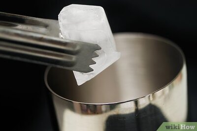 How to Make a Locura Cocktail