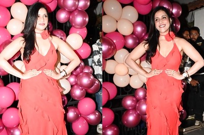 Sexy Video! Mannara Chopra Flaunts Cleavage in Fiery Red Hot Dress at Her Birthday Bash; Watch