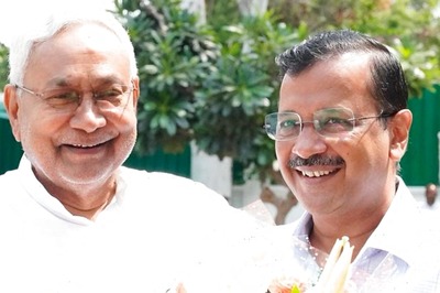 Flurry of Meetings, Packed Schedule: Nitish Kumar a Busy Bee in Delhi As He Takes Lead in Forging Oppn Unity