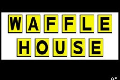 Nude couple's feud ends at restaurant