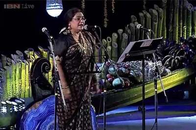 Viral: Watch Usha Uthup singing Adele's Skyfall theme in a saree