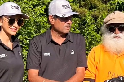 Rakul Preet Singh Amazes fans as She Plays Golf with Kapil Dev, Sadhguru in Washington DC; See Pic