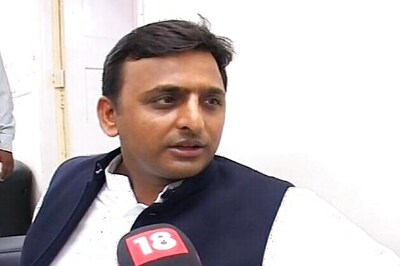 Opposition demands to sack UP government over SC rap