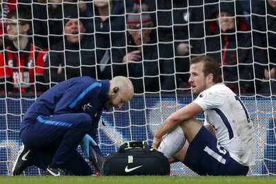 Spurs Anxiously Wait on Harry Kane Injury Update
